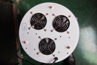 ไฟ LED ที่ดีที่สุดขยายโรงงานหลอดไฟ RCGOFU 90W (90x1W) สำหรับเรือนกระจก